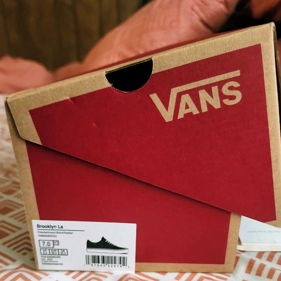 Vans Men's Black and Dark Gray Checkered Sneakers - Picture 4 of 5